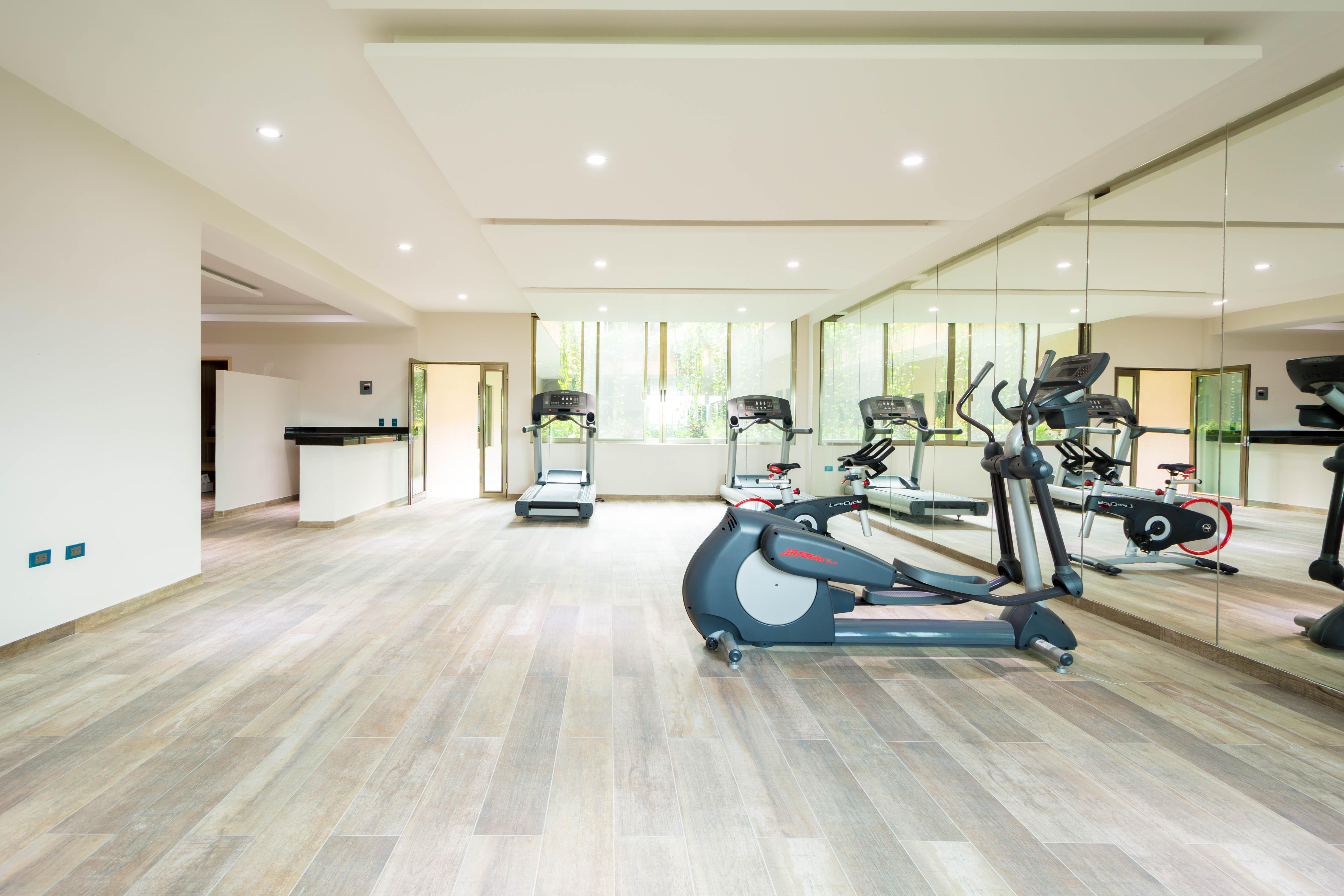Palmarena Rooms & Residences - Long Stay Comfort With Parking, Sauna, Gym & Pool - Steps From 5Th Avenue Playa del Carmen Exterior foto